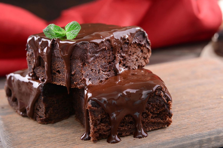 BROWNIE COM CERVEJA BROWNIE COM CERVEJA